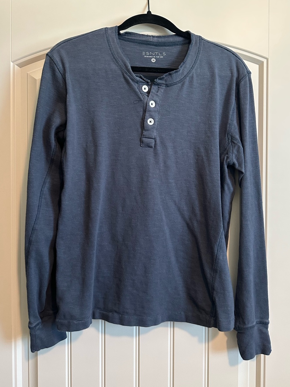 ESNTLS Men's Long-Sleeve Henley - Slate